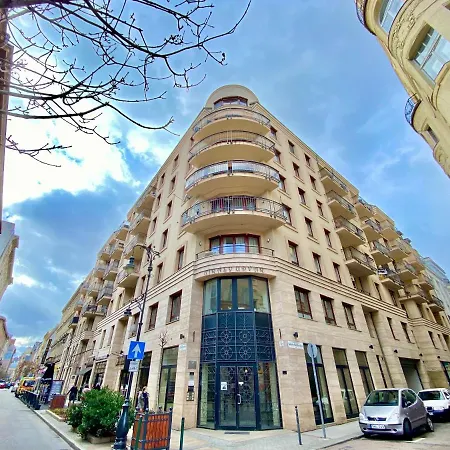 Downtown Vibe-kiraly Ii Apts W Private Balcony בודפשט