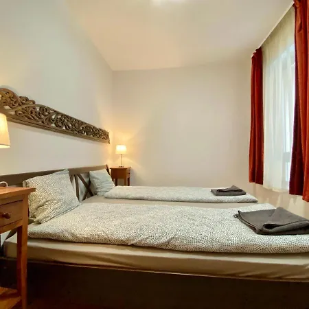 Downtown Vibe-kiraly Ii Apts W Private Balcony * Budapest